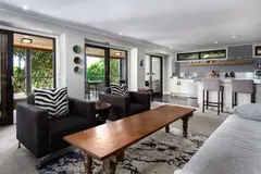 17 Geneva Middle in Camps Bay – photo 5 thumbnail
