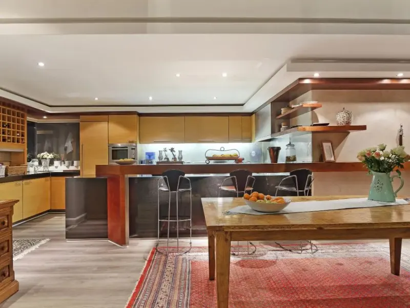 7 on First Crescent in Camps Bay – photo 9