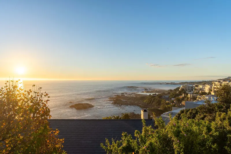 Houghton Views in Camps Bay – photo 40