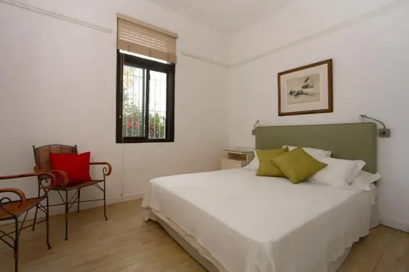 Seaside Garden Apartment in Sea Point – photo 10