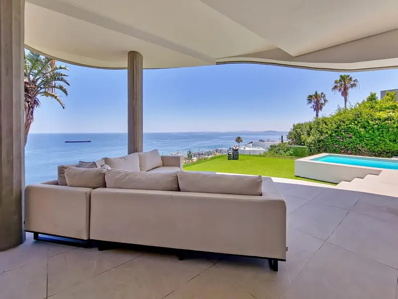 Ocean Villa in Bantry Bay – photo 38