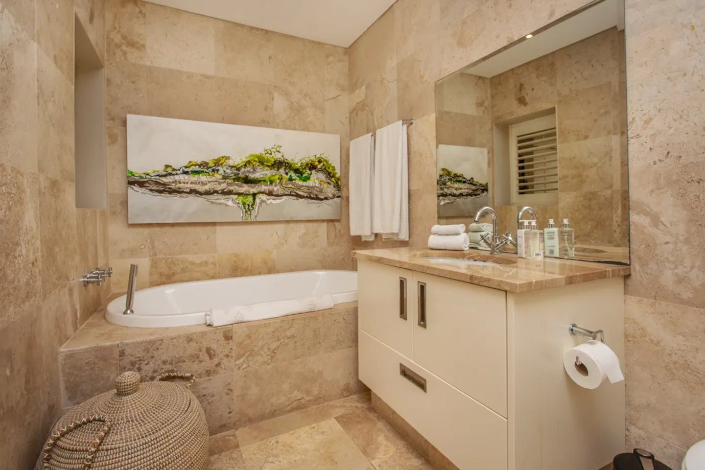 property_9686d61e-4014-4f3f-bf8b-7686ae434960_19