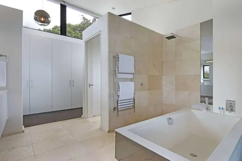 Villa Alba in Camps Bay – photo 22