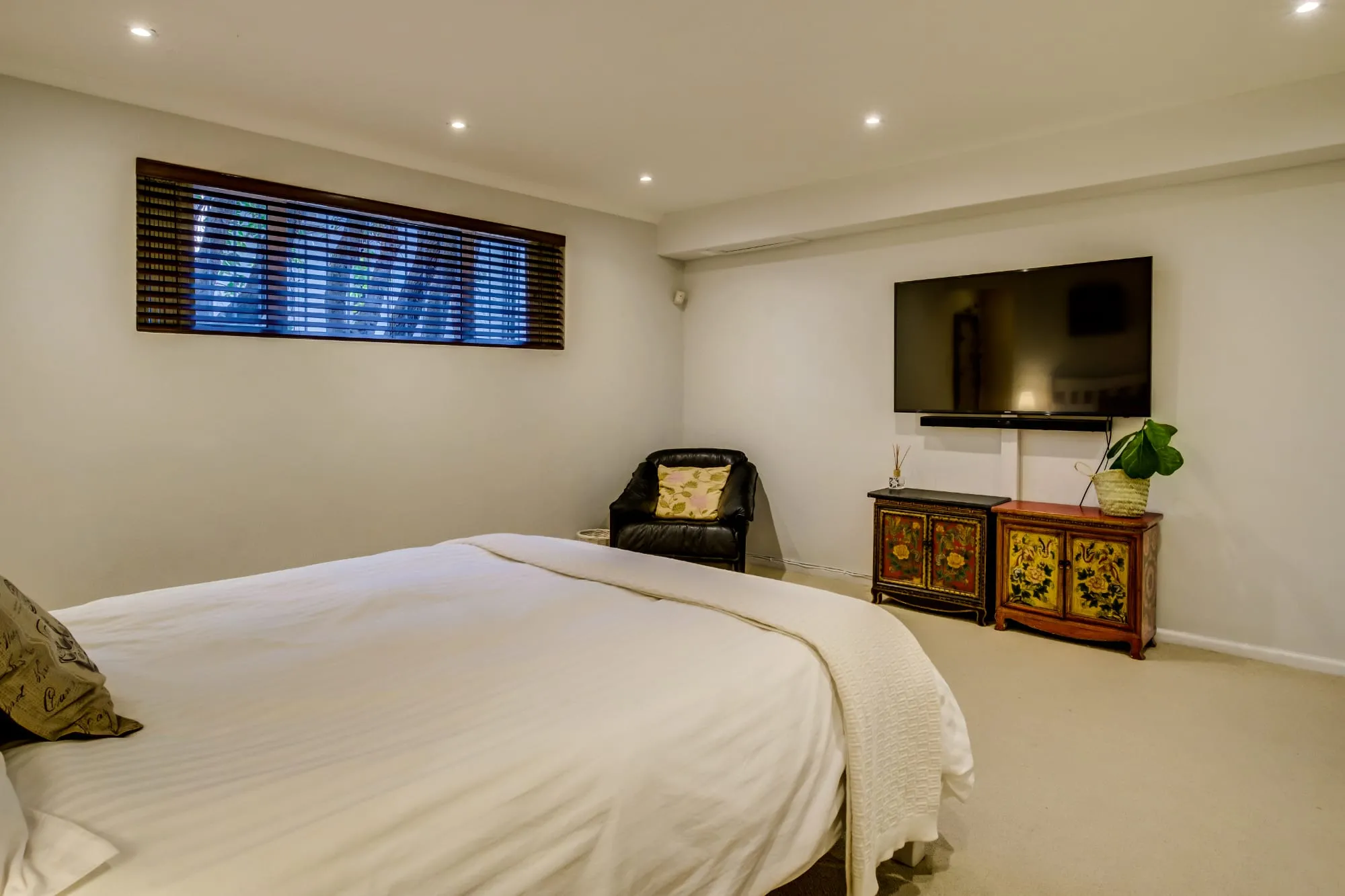 property_96c155f9-afff-4d07-8135-58d7d748546f_22