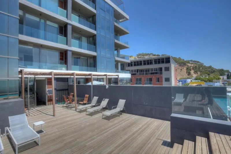 Mirage 2 Bedroom Unit in De Waterkant – photo 28