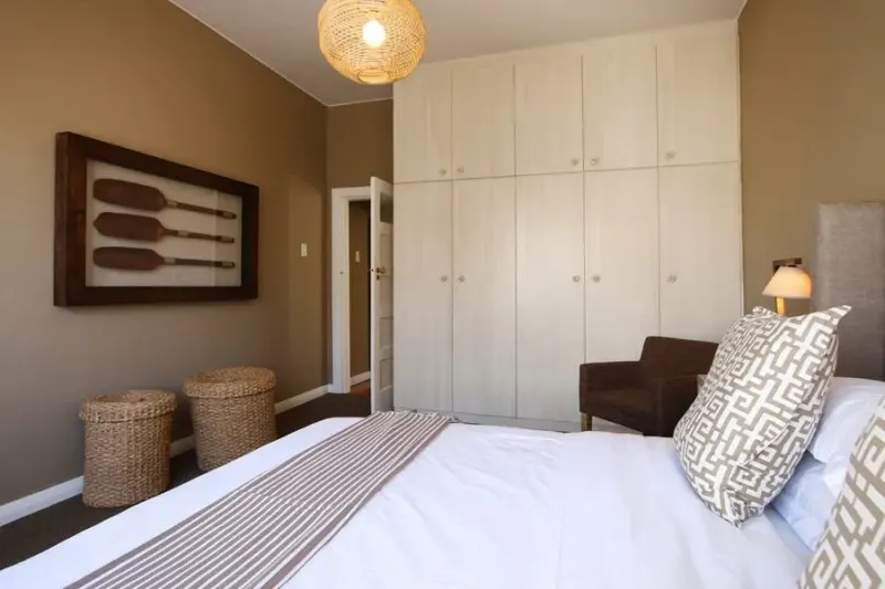 The Saunders Apartment in Bantry Bay – photo 7
