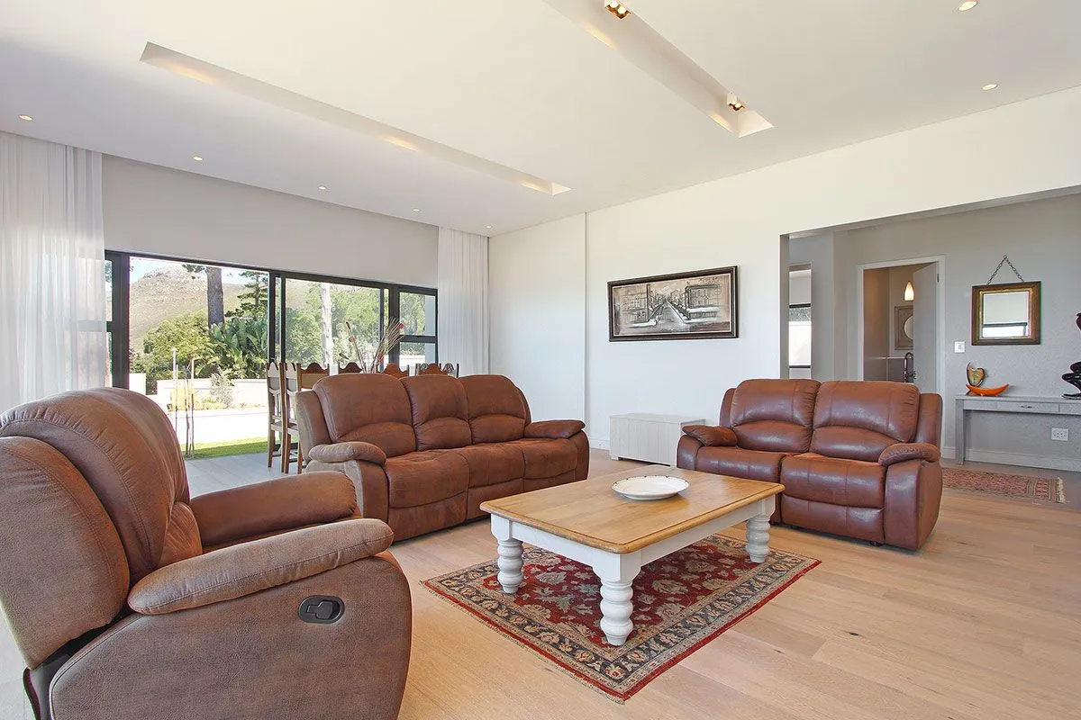 property_9764e297-9b7d-4869-ad32-ba764970f530_10