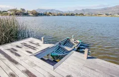 Wills Lake Villa in The Lakes – photo 4 thumbnail