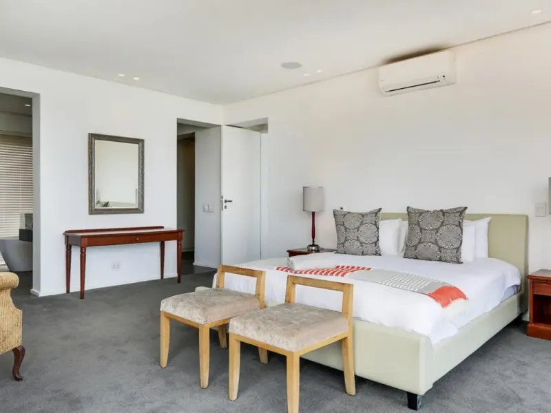 Skyline Views in Camps Bay – photo 20