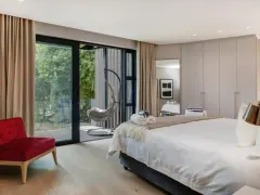 Fulham Road Villa in Bakoven – photo 9 thumbnail