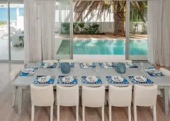 Villa Strathmore in Camps Bay – photo 1 thumbnail