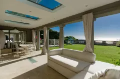 Ravine Villa in Bantry Bay – photo 3 thumbnail