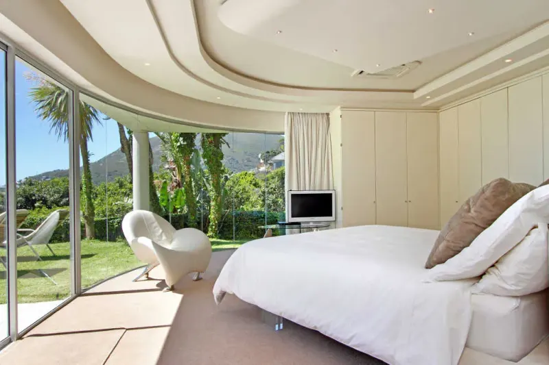 Lions View 7 Bedroom in Camps Bay – photo 18