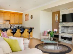 Berkely Place in Camps Bay – photo 24 thumbnail