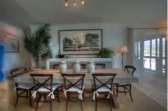 Moses Beach Apartment in Clifton – photo 7 thumbnail