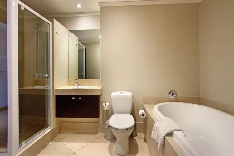 property_98ffef22-c064-4bd8-8549-4b696a2a5e4e_2