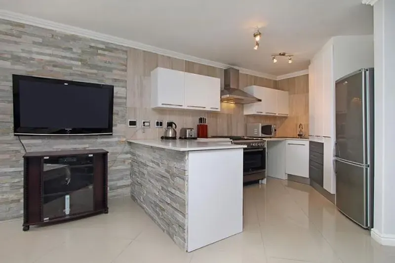 Neptune Isle 316 in Lagoon Beach – photo 3