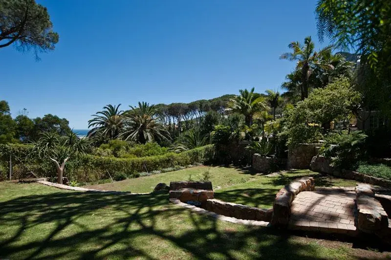 Quebec Villa in Camps Bay – photo 14
