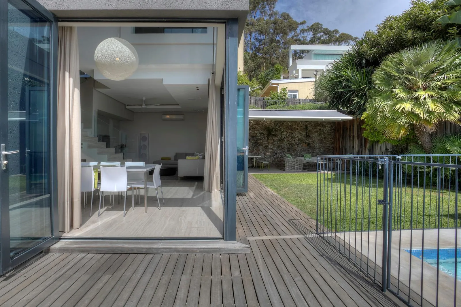 property_998e6073-68c8-476f-b3cb-f6130ab8f30b_8