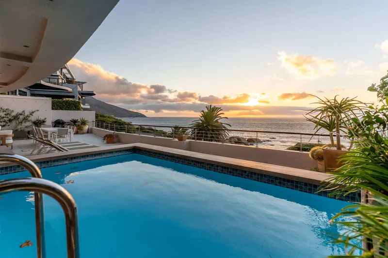 Bakoven Sunsets Luxury Apartment in Camps Bay – photo 4