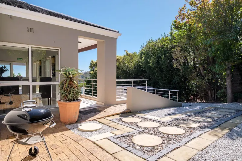 100 Geneva Drive in Camps Bay – photo 33