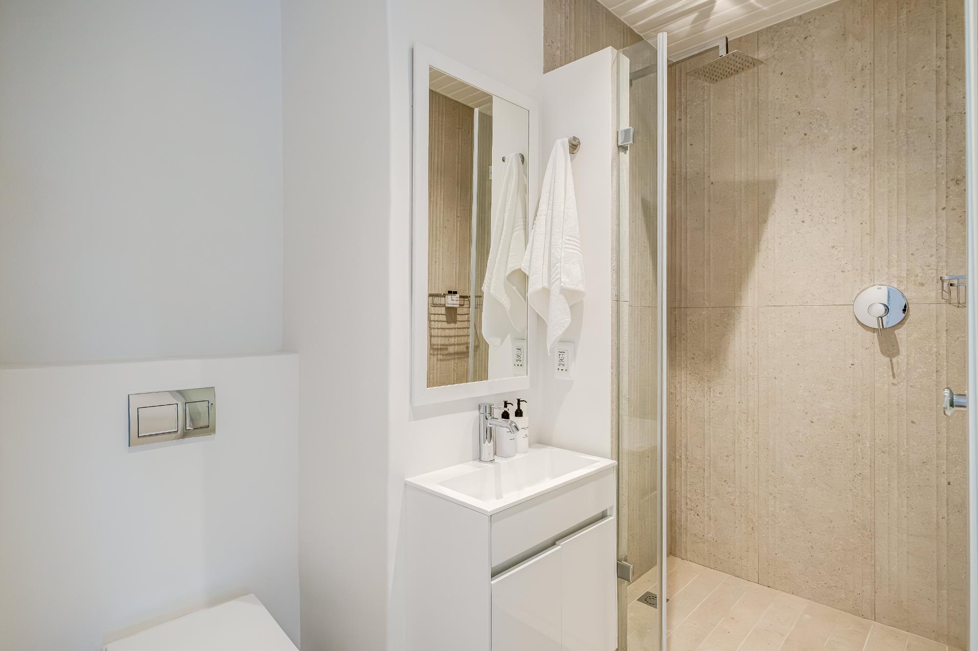 property_99fa8082-d012-45a9-a864-d3cf7d41de27_29