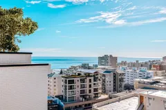 Plush Penthouse in Sea Point – photo 16 thumbnail