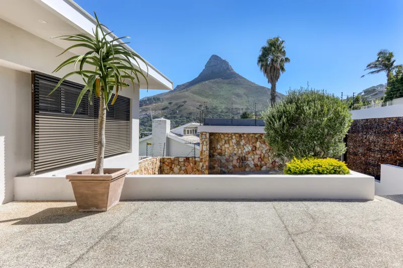 Medburn Luxury Villa in Camps Bay – photo 39