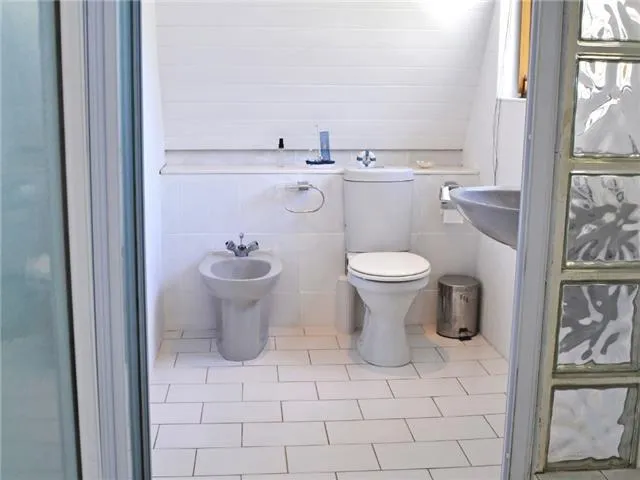 property_9a64802f-338e-4c0d-a60a-e4dbd632d42d_16