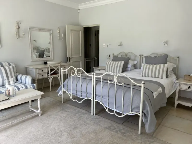 Constantia Valley Villa in Silverhurst – photo 52