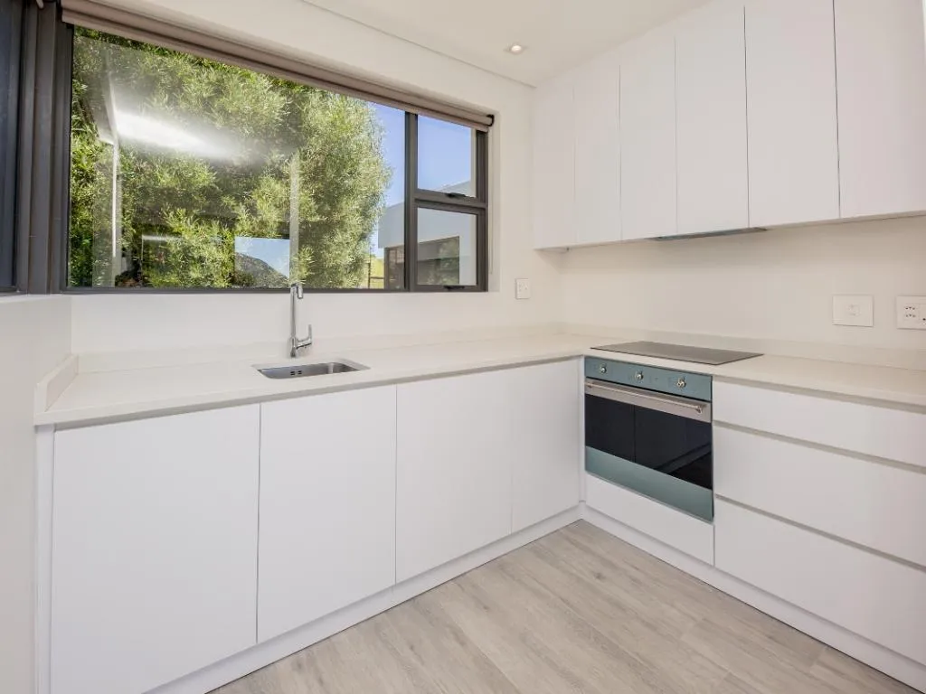 property_9aa841c9-d22c-403f-bb5d-4e369867a6fc_4