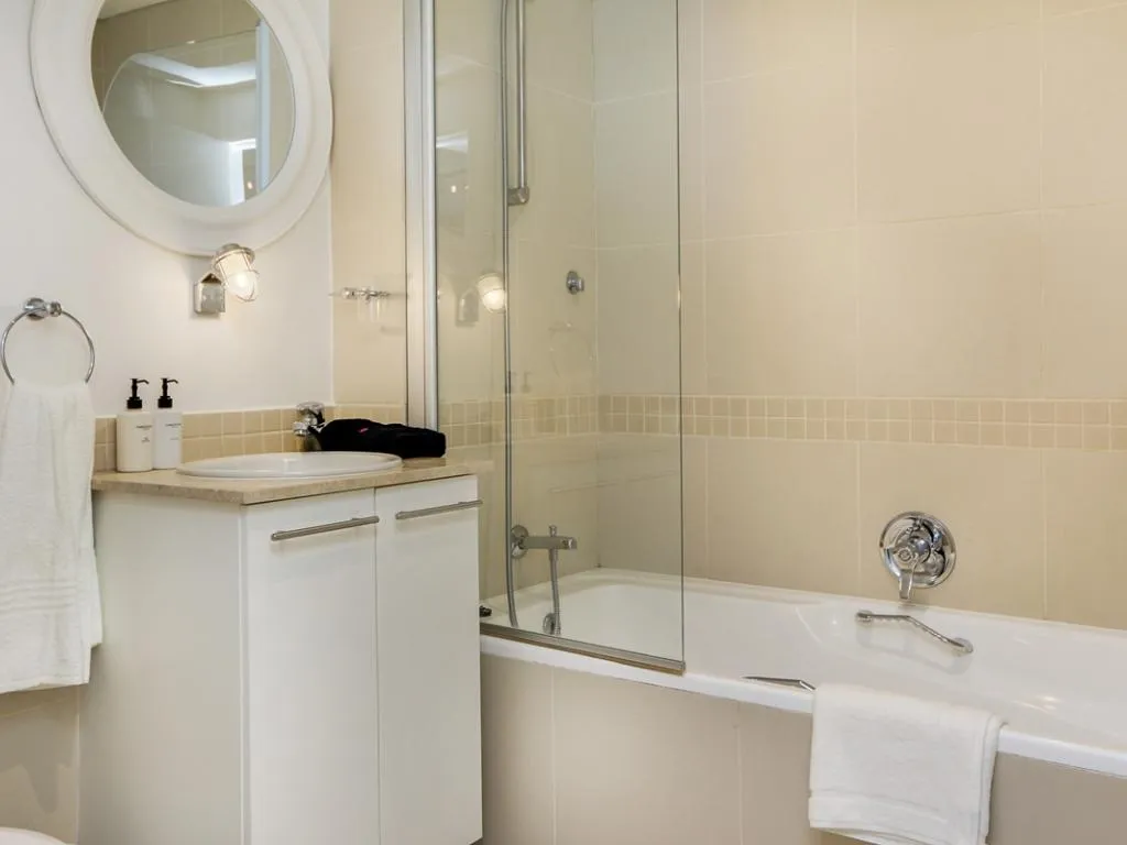 property_9ad08b65-32d3-418e-94a4-781297cdc588_3