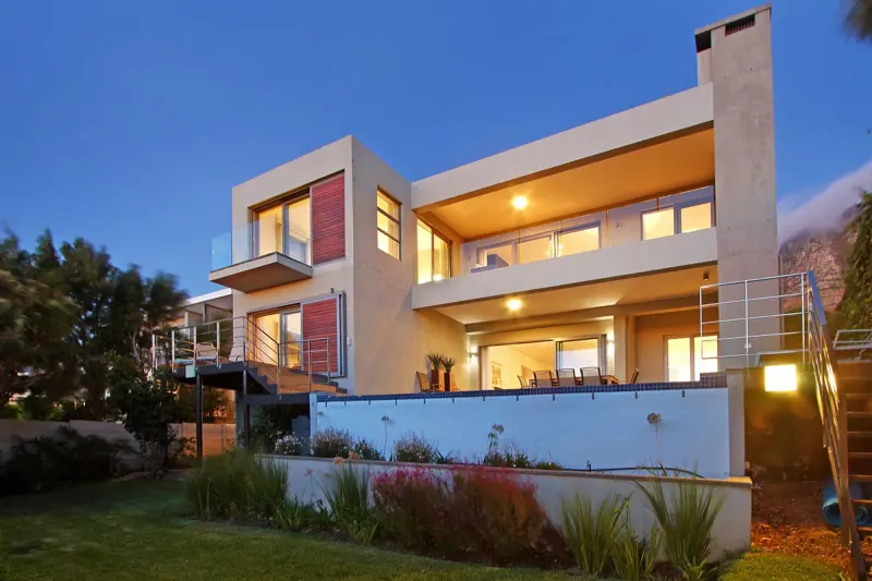 Belmondo in Camps Bay – photo 37