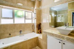 100 Geneva Drive in Camps Bay – photo 14 thumbnail