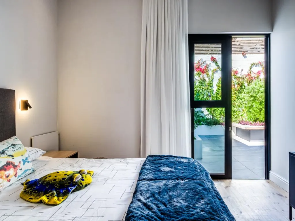 property_9b368f72-d0d7-4f13-a744-84ac371f6c41_16