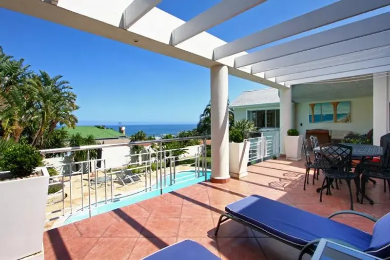 Villa Shanklin in Camps Bay – photo 12