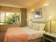 Bantry Views Apartment in Bantry Bay – photo 5 thumbnail