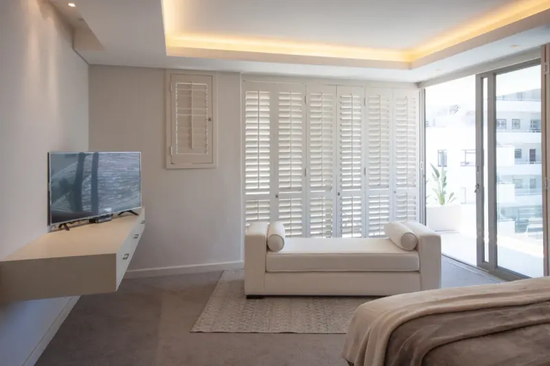 Serenity Bay in Bantry Bay – photo 19
