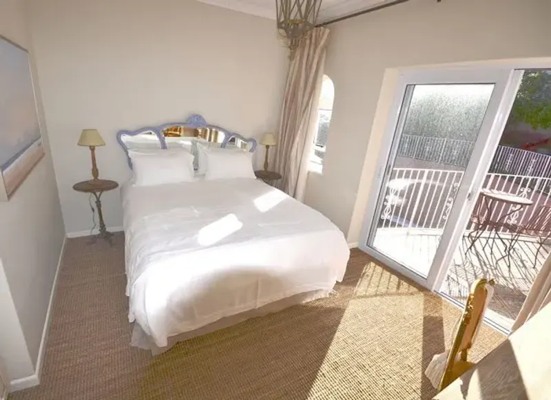 Villa Del Sole in Bantry Bay – photo 5