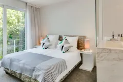 Bali Bay Luxury Penthouse in Camps Bay – photo 9 thumbnail