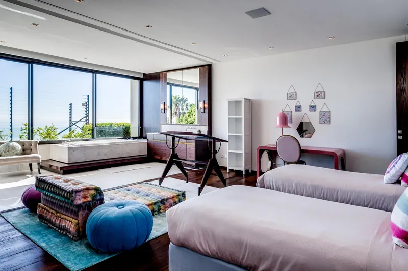 Eirian Villa in Fresnaye – photo 31