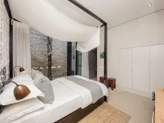 Loader Villa in Green Point – photo 6 thumbnail