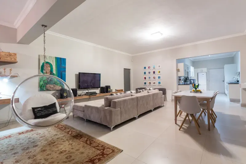 Manas Villa in Constantia – photo 4