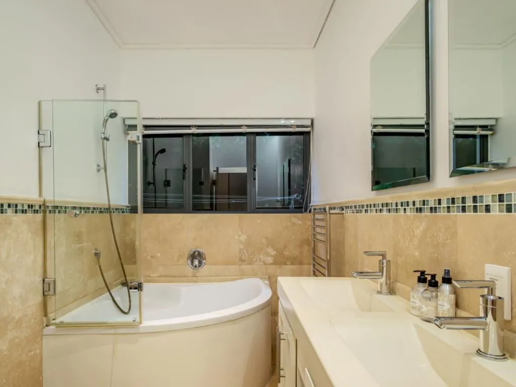 property_9ce3c080-71ab-4b5b-aeb9-dce0f573c2e1_44