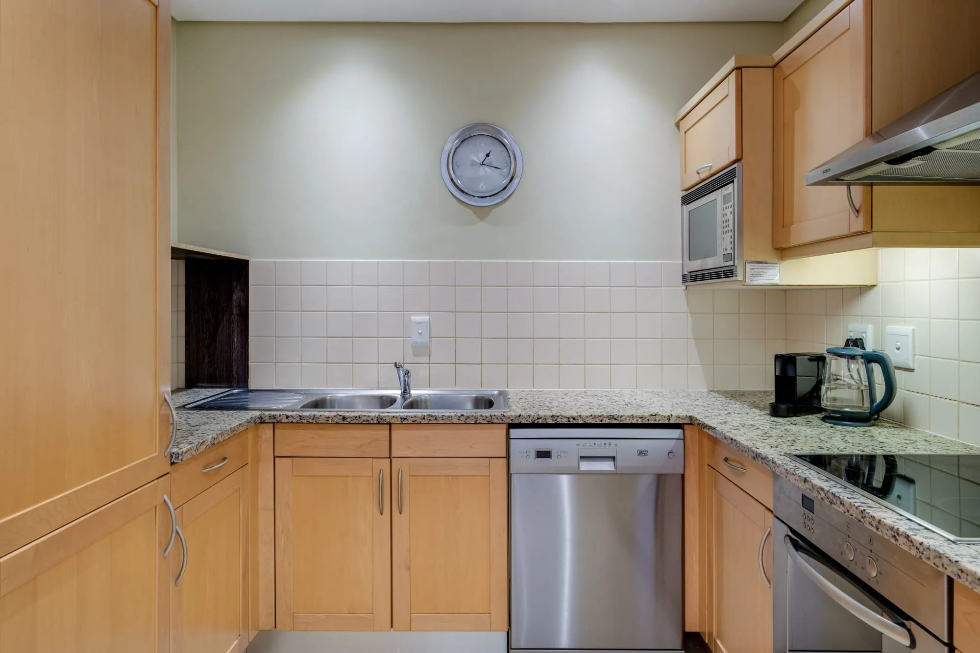 property_9cedbbd1-710e-419c-8c47-d16d7aade433_9