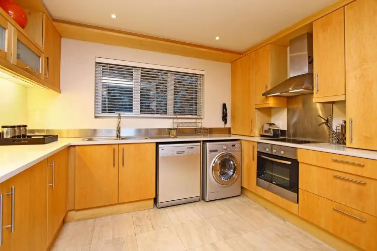 property_9d0a2cf9-27a4-4f38-b923-d145d0bba8ea_5