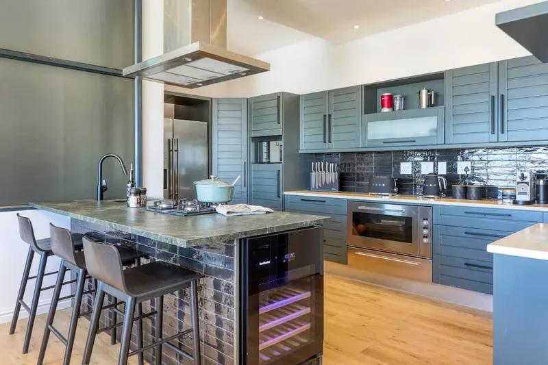 Central Drive Villa in Camps Bay – photo 30