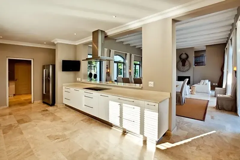 Stirrup Lane Villa in Hout Bay – photo 8