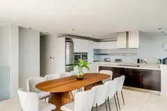 Blue Ocean Penthouse in Camps Bay – photo 8 thumbnail