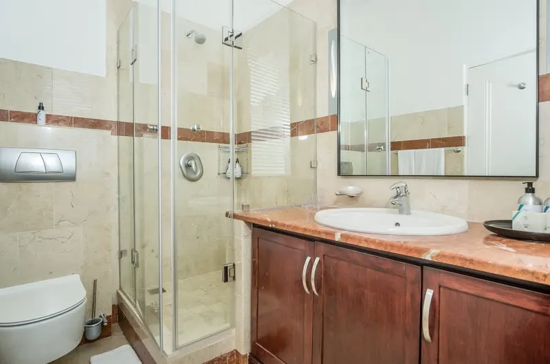 Ocean View Elegance in Bantry Bay – photo 31